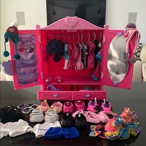 Build-A-Bear "Fancy Fashion Boutique" closet organizer with accessories
